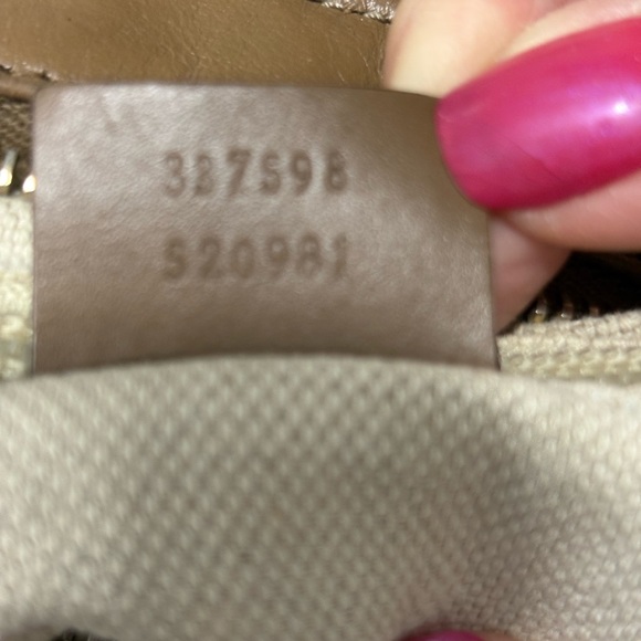 100% Authentic Gucci hand bag. Great pre-loved condition. - Picture 6 of 12